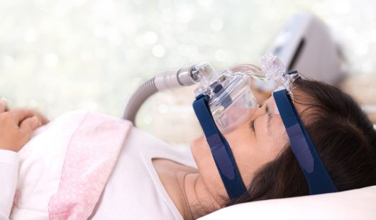Apnée du sommeil : obstructive vs centrale vs mixte — symptômes et traitements