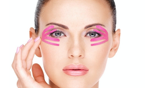 Face Taping : lutter contre le vieillissement ?