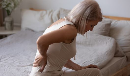La relation néfaste entre l’ostéoporose et la fatigue d’une personne