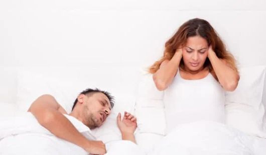 Causes, conséquences et traitement des ronflements